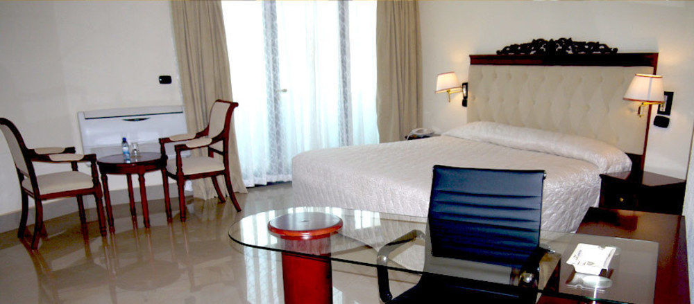Palace Hotel Ouagadougou Kültér fotó