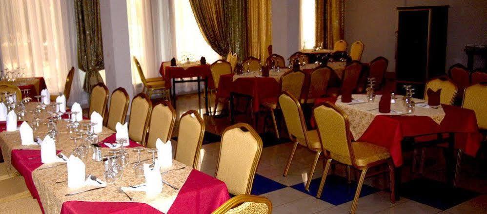 Palace Hotel Ouagadougou Kültér fotó
